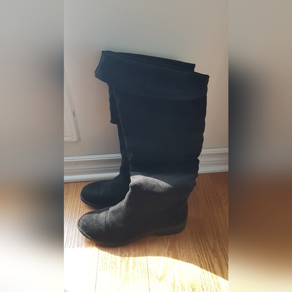 Over the knee black faux suede boots - Picture 3 of 8